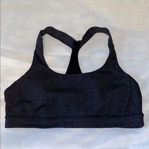 Lululemon sports bra